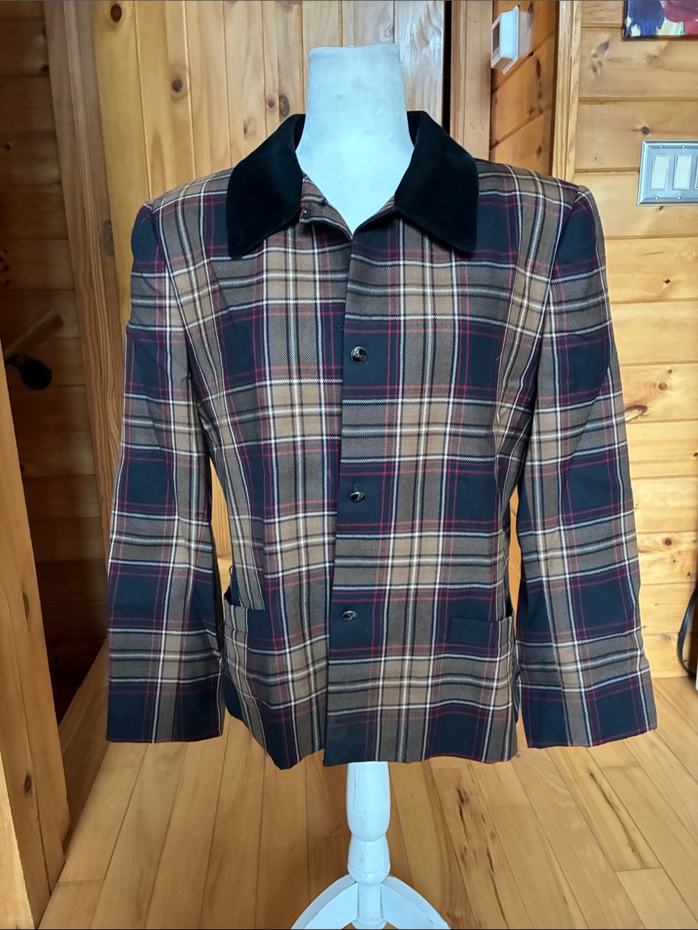 Vintage wool tartan plaid Acadamia style jacket with shoulder pads
